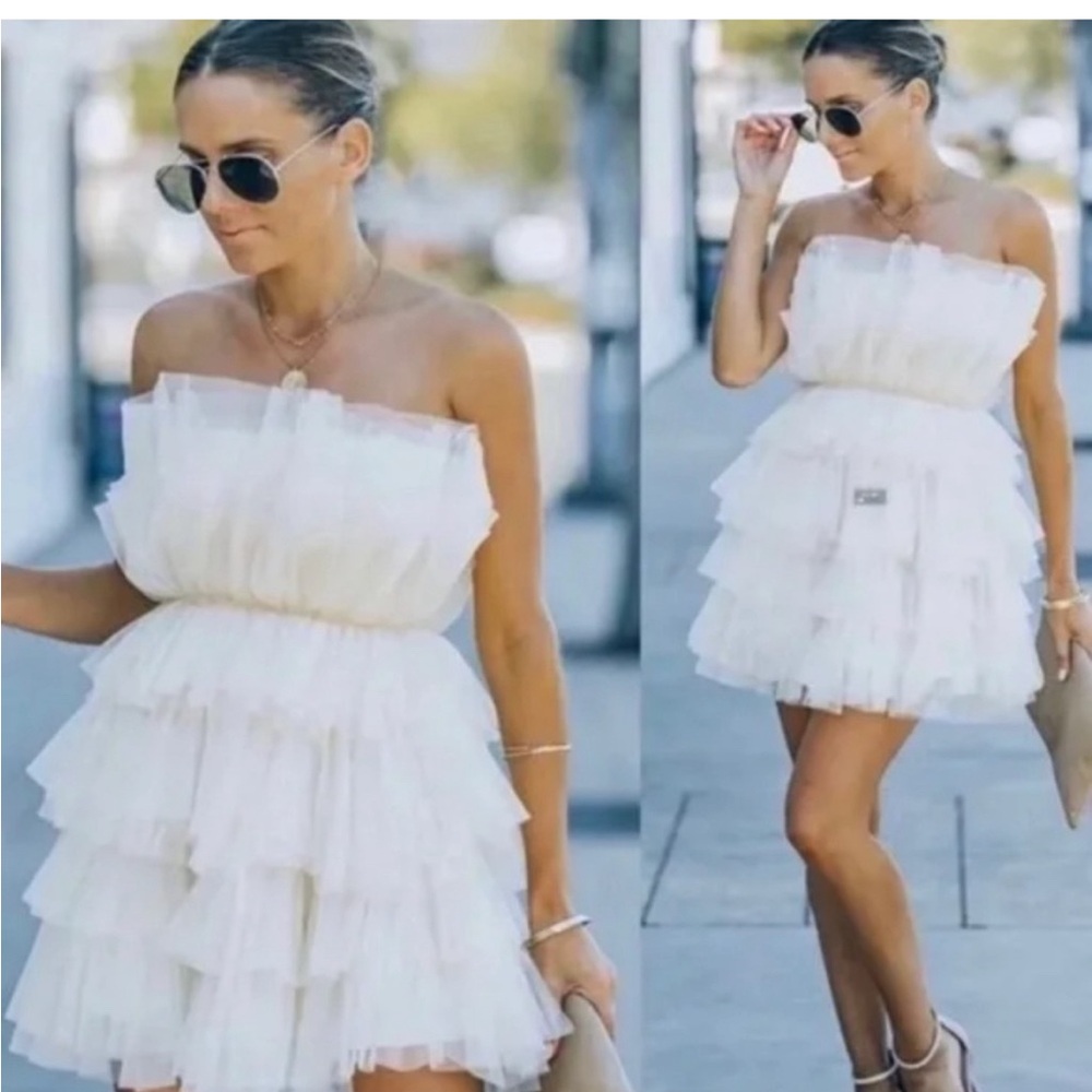 NWT VICI DRESS SIZE XS SMALL